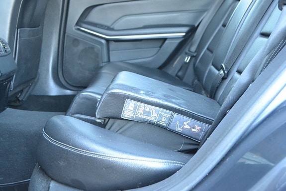 Mercedes-Benz E200 12 of 29