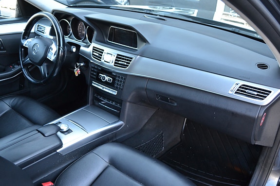 Mercedes-Benz E200 16 of 29