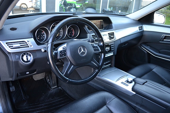 Mercedes-Benz E200 10 of 29