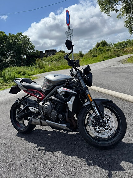 Triumph Street Triple RS 765 5 of 5