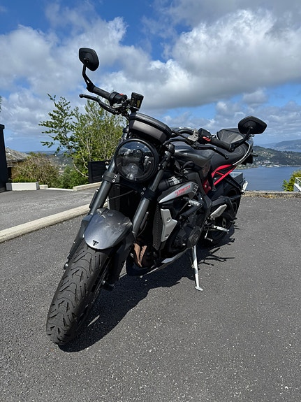 Triumph Street Triple RS 765 4 of 5