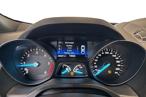 Ford Kuga 10 of 19