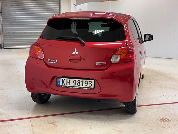 Mitsubishi Space Star 3 of 5