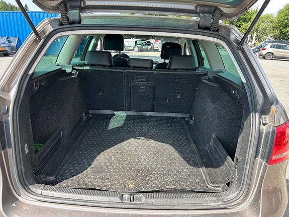 Volkswagen Passat 5 of 5