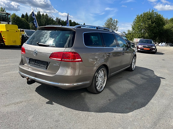 Volkswagen Passat 6 of 30