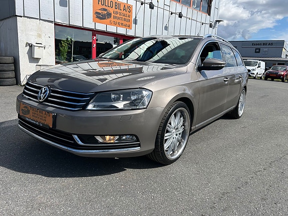 Volkswagen Passat 14 of 30