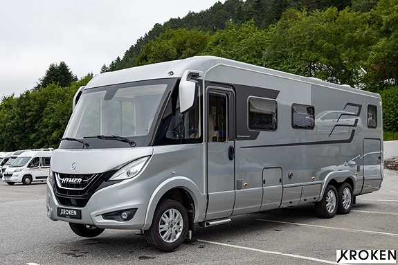 Hymer B880ML // Hydrauliske støtteben // AC i bodel // Litium // Solcelle +++ 2 of 5