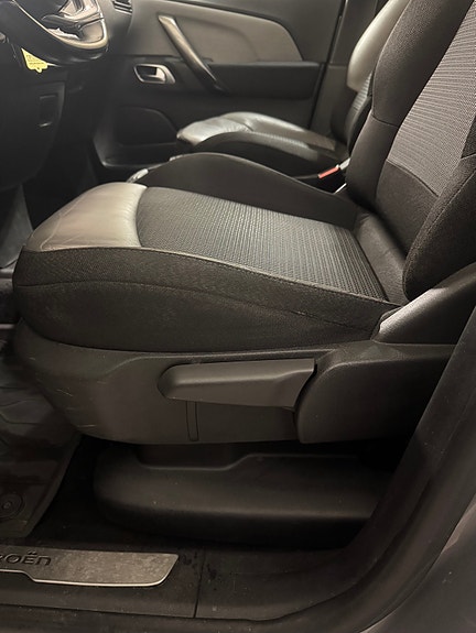 Citroen Grand C4 Picasso 9 of 28