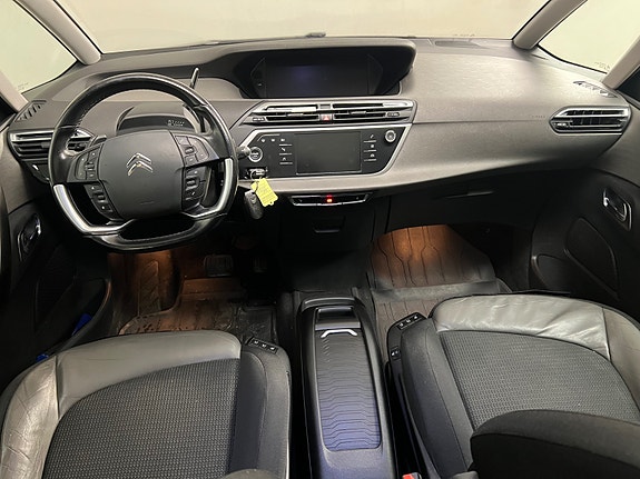 Citroen Grand C4 Picasso 10 of 28