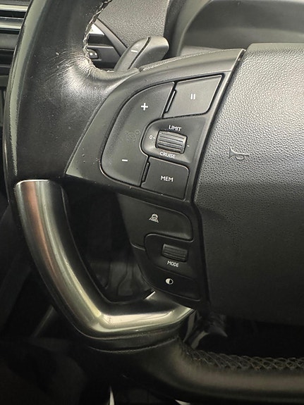 Citroen Grand C4 Picasso 12 of 28