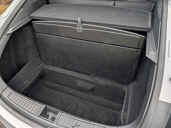 Tesla Model S 9 of 15