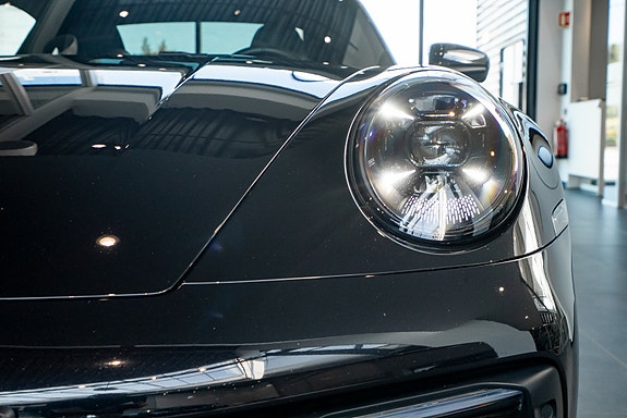 Porsche 911 3 of 5