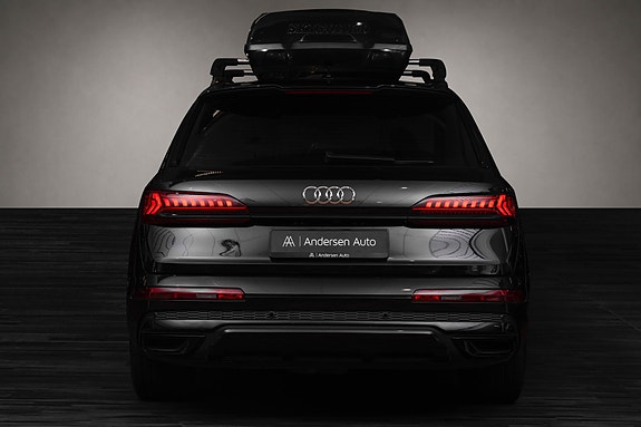 Audi Q7 4 of 5