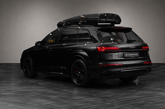 Audi Q7 3 of 5