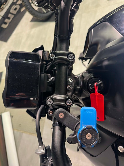 Yamaha MT-09 SP **SERVICE/EKSOS** 4 of 5