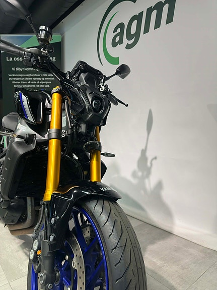 Yamaha MT-09 SP **SERVICE/EKSOS** 2 of 5