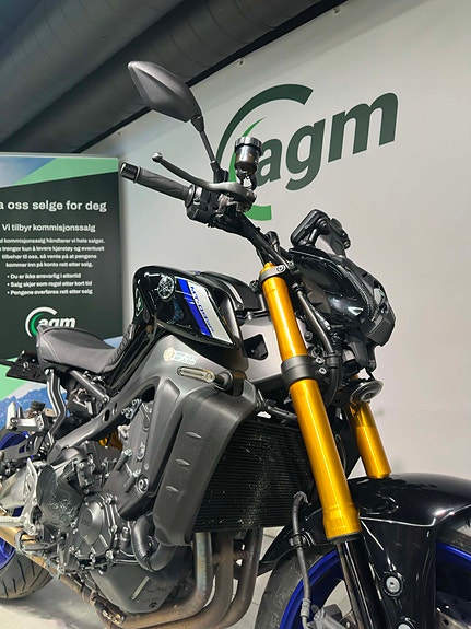 Yamaha MT-09 SP **SERVICE/EKSOS** 3 of 5