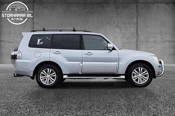 Mitsubishi Pajero 5 of 30