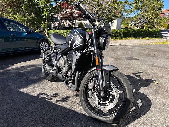 Triumph Trident 660 2 of 5