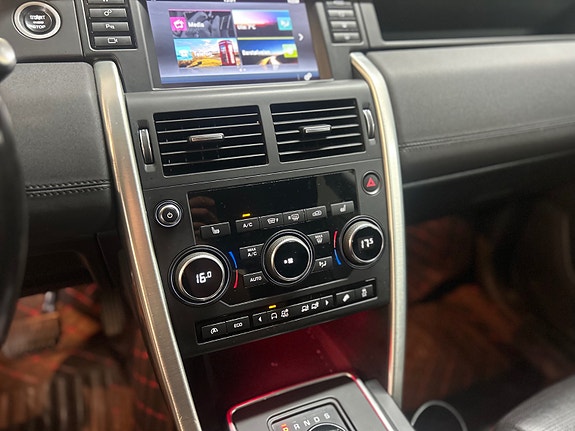 Land Rover Discovery Sport 28 of 30