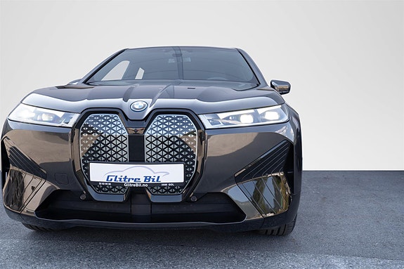 BMW iX 5 of 5
