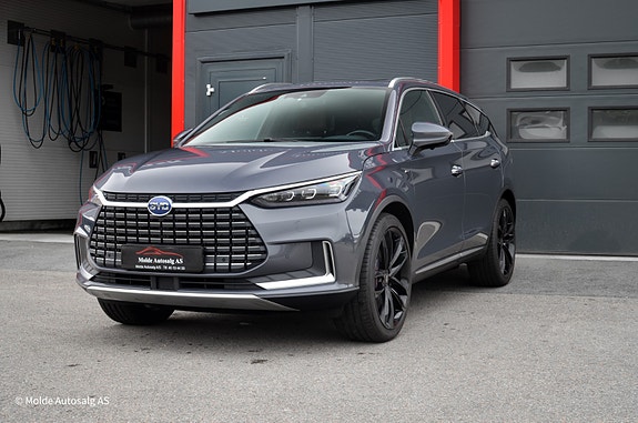 BYD Tang 4 of 5