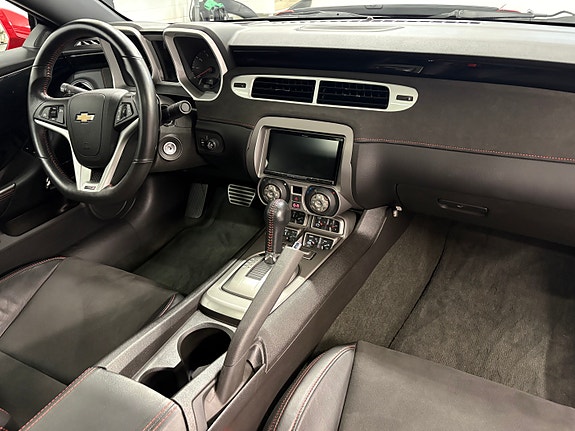 Chevrolet Camaro 21 of 30