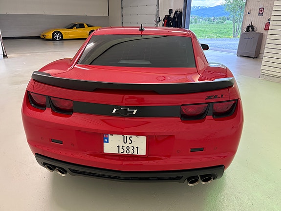 Chevrolet Camaro 13 of 30