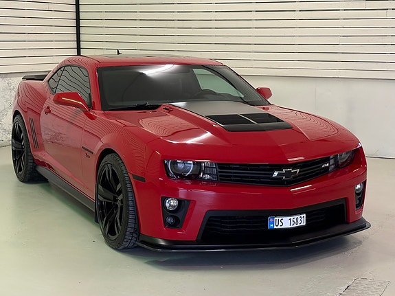 Chevrolet Camaro 14 of 30