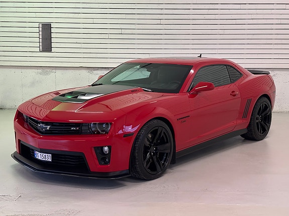 Chevrolet Camaro 12 of 30