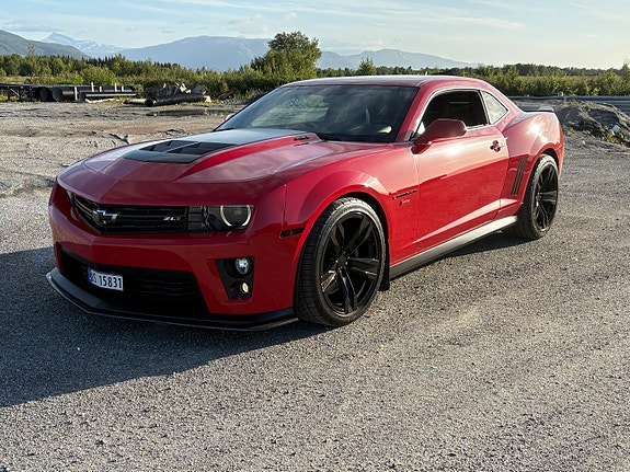 Chevrolet Camaro 2 of 5