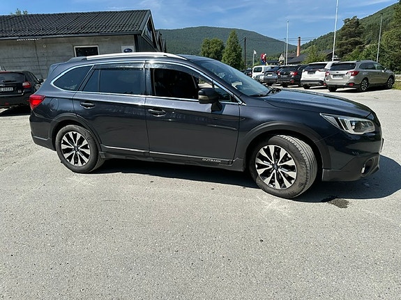 Subaru Outback 3 of 5