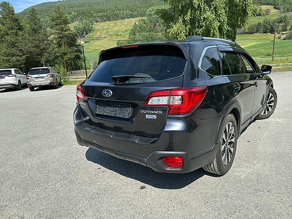 Subaru Outback 4 of 5