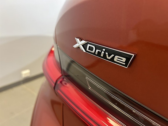 BMW 320d 9 of 13