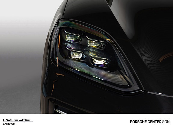 Porsche Cayenne Coupe 14 of 30