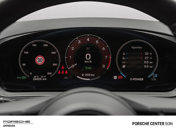 Porsche Cayenne Coupe 27 of 30