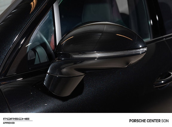 Porsche Cayenne Coupe 10 of 30