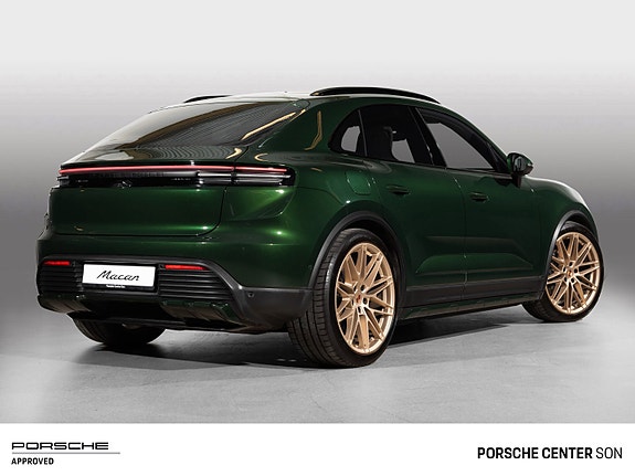 Porsche Macan 3 of 5
