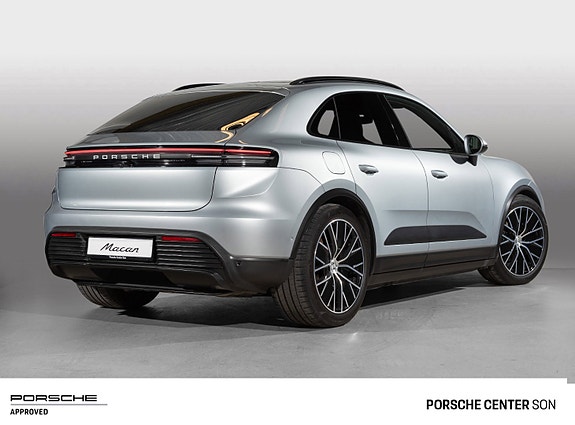 Porsche Macan 3 of 5