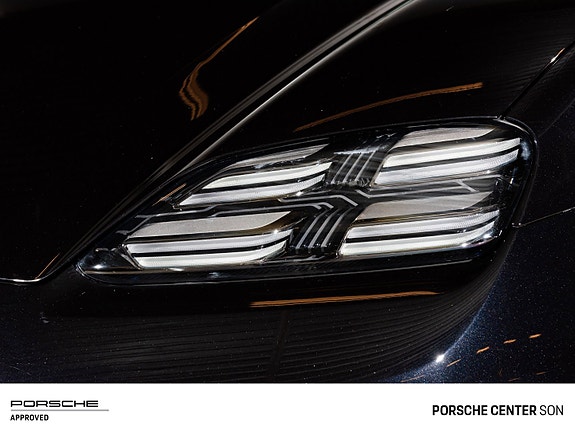 Porsche Macan 12 of 30