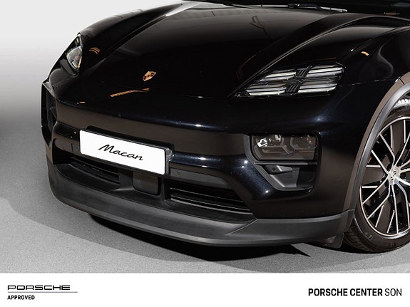 Porsche Macan 7 of 30