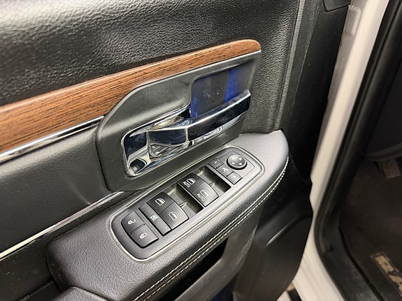 Dodge RAM 1500 17 of 30