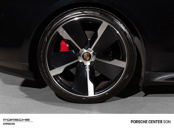 Porsche Taycan 14 of 30