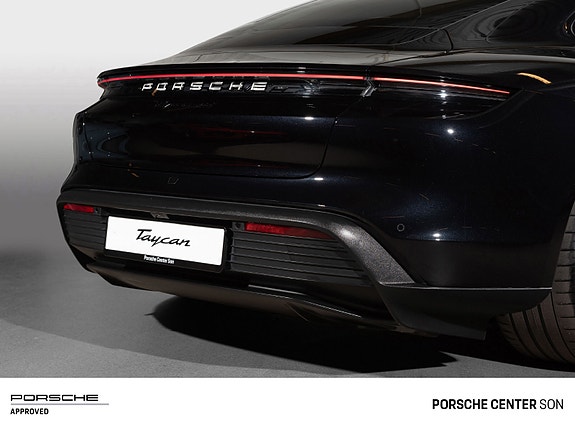 Porsche Taycan 7 of 30
