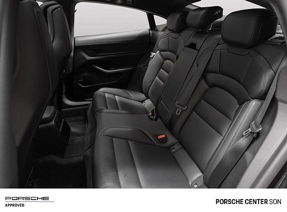Porsche Taycan 6 of 30
