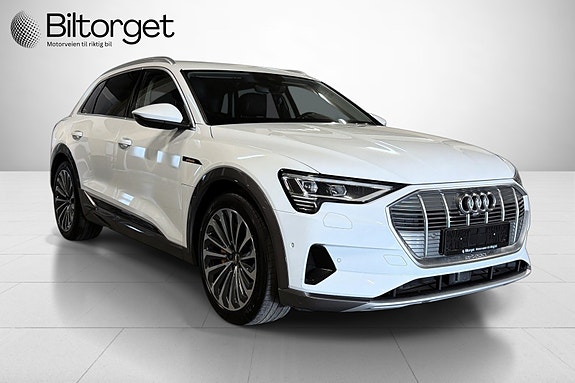 Audi e-tron 3 of 5