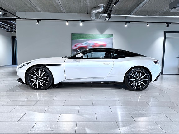 Aston Martin DB11 2 of 30