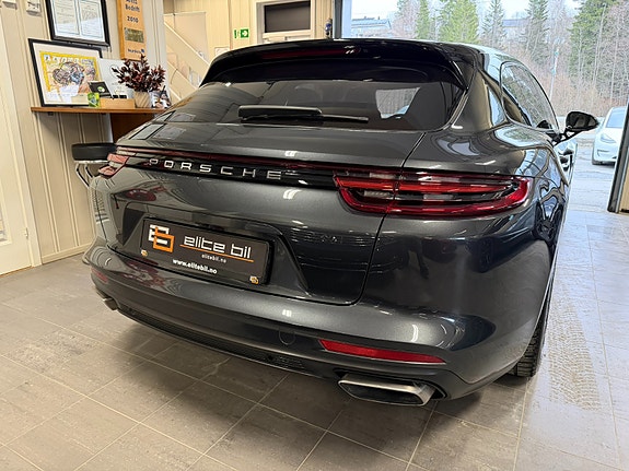 Porsche Panamera 7 of 30