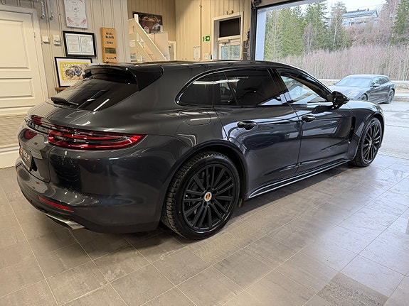 Porsche Panamera 8 of 30
