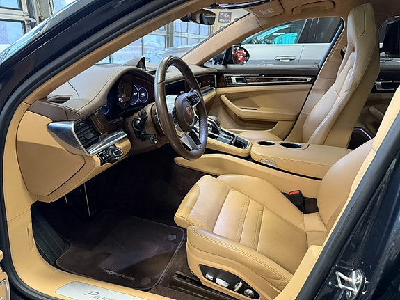 Porsche Panamera 12 of 30